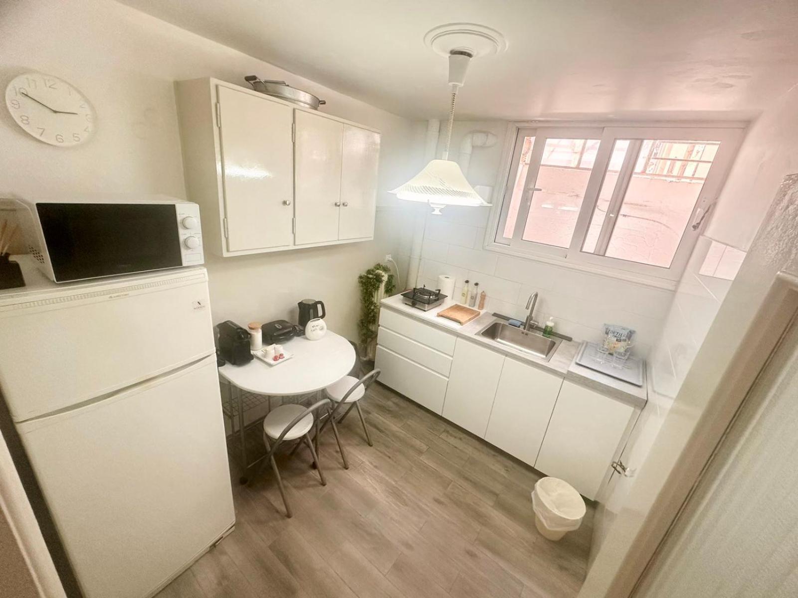 Vestige Basement Apartment Αθήνα Εξωτερικό φωτογραφία